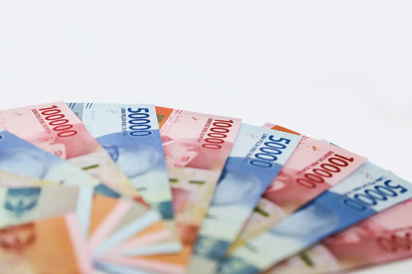 Rupiah Tembus Rp 17.400 dan Langkah Intervensi Bank Indonesia di Tengah Tekanan Dolar AS