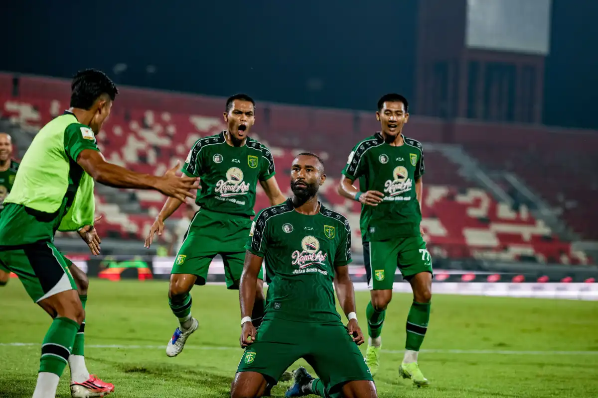 Berkah Turnamen Sepak Bola bagi Para Pejuang Ekonomi Kecil