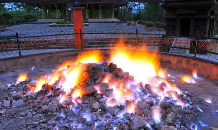 Kayangan Api Bojonegoro, Misteri Api Abadi yang Tak Pernah Padam Sejak Era Majapahit