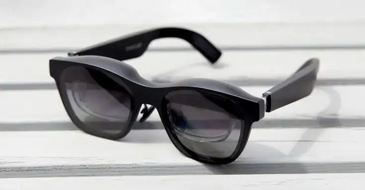 Teknologi Kacamata AR yang Bikin Kita Mengerti Semua Bahasa