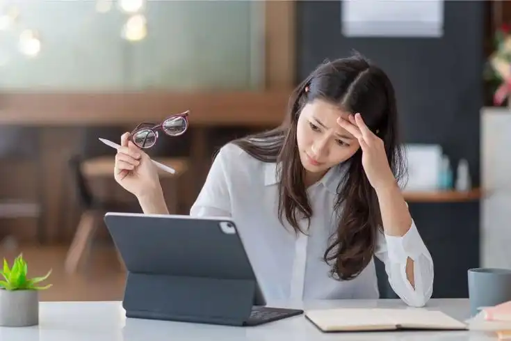 Cara Praktis Meredam 'Overthinking' dan Stres Ringan