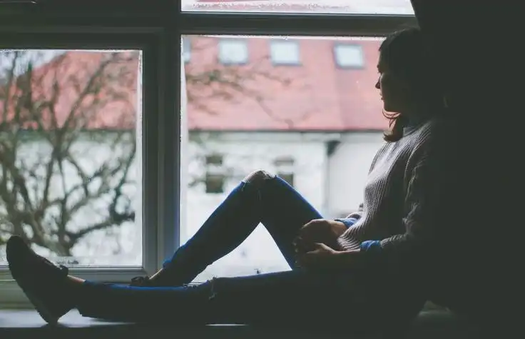 Quarter Life Crisis Bukan Tanda Gagal Tapi Fase Wajar Menuju Dewasa