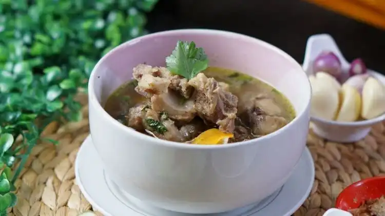 Kaledo Palu, Rahasia Segar Sup Kaki Lembu Donggala Tanpa Santan