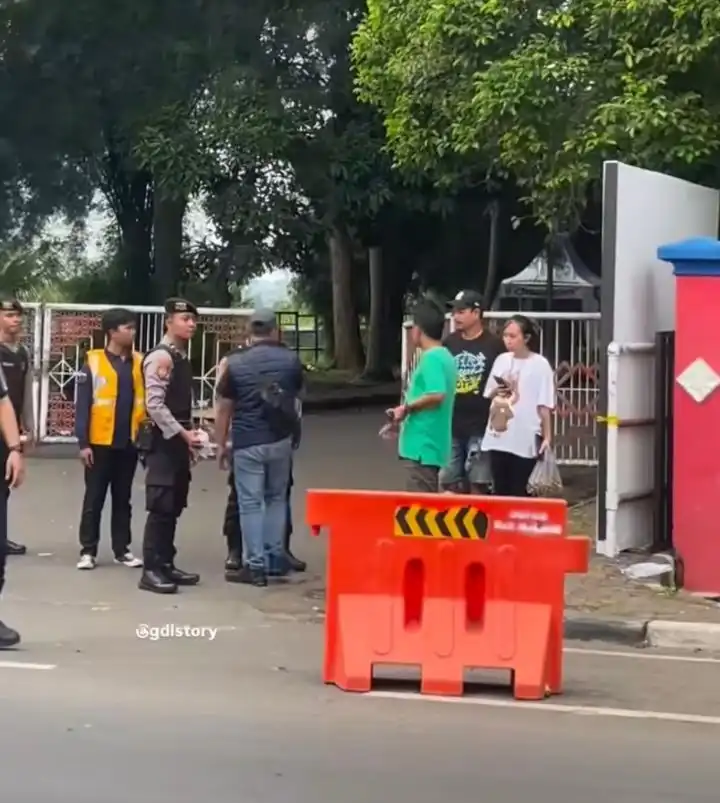 Geger Malang! Video Pembacokan Depan Kanjuruhan Viral Cepat.