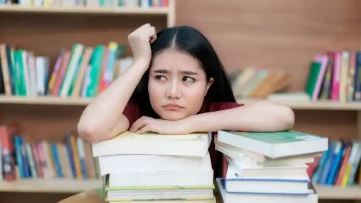 Book Slump: Mengenal Fase Saat Membaca Tak Lagi Terasa Menyenangkan