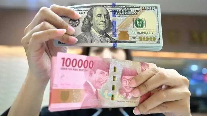 Rupiah Tembus Rp17.500 per Dolar AS, Tekanan Ekonomi Global Jadi Pemicu