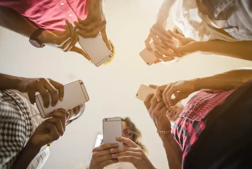 Jangan Buru-Buru Beli Baru! Trik Maksimalkan Kinerja HP Lama Agar Tetap Cepat