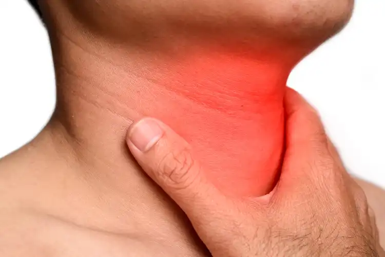 Tips Ampuh Usir Rasa Mengganjal di Tenggorokan Saat Bangun Pagi