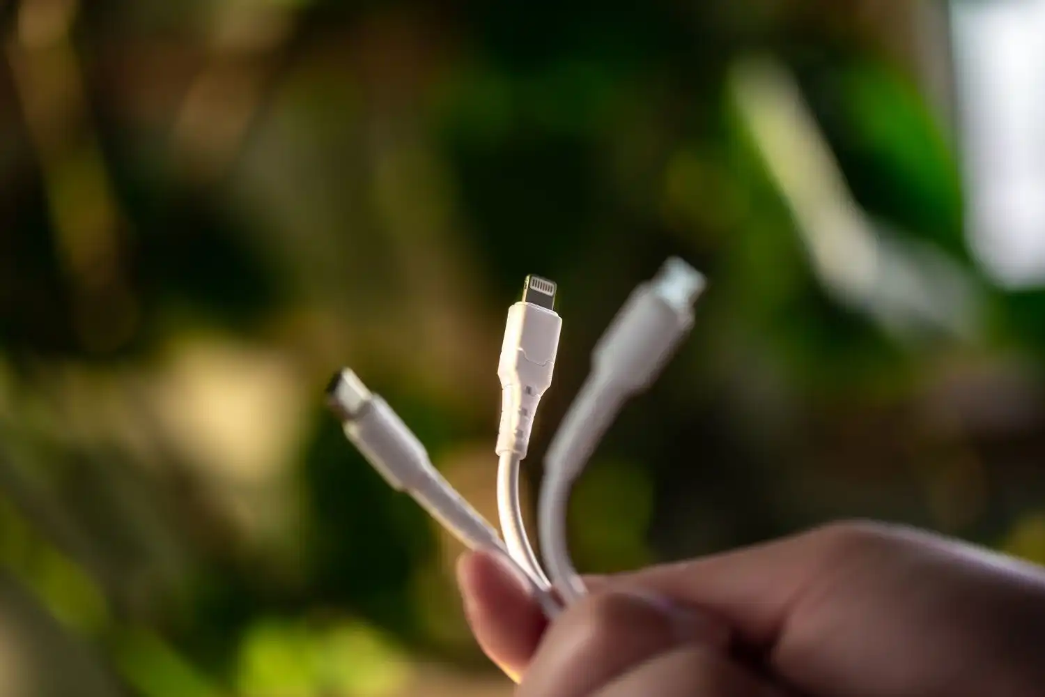 Tutorial Memperbaiki Kabel Charger Rusak Agar Kembali Baru