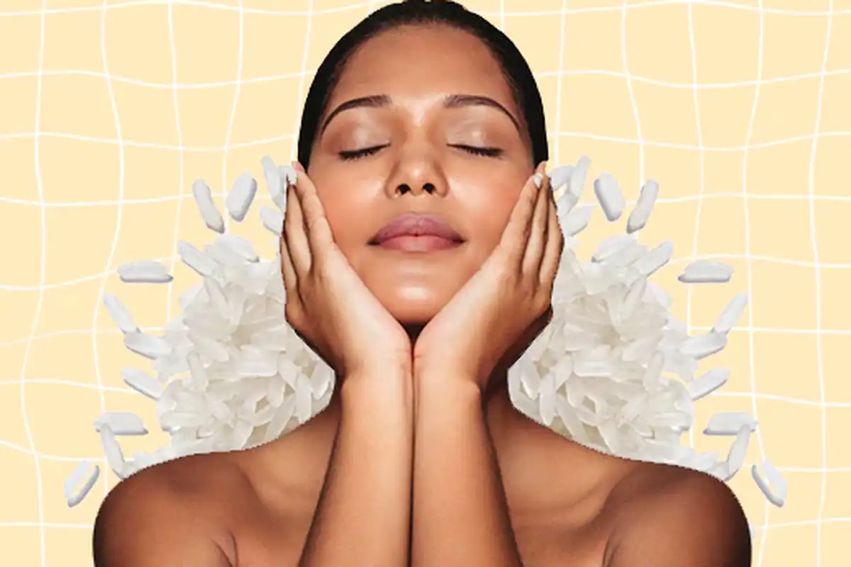 Adu Ampuh Air Beras dan Air Kelapa untuk Mencerahkan Kulit Wajah