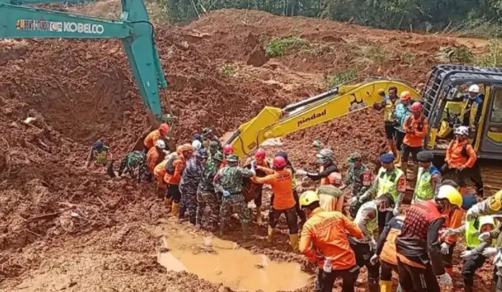 SAR Gabungan Kejar Korban Longsor di Tarukahan Cilacap: Cari hingga Titik Kritis