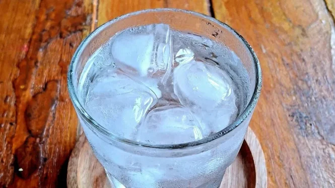 5 Cara Kreatif Pakai Es Batu untuk Urusan Rumah Tangga