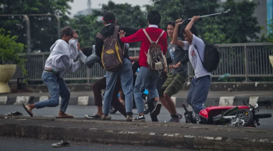 Budaya Kekerasan Remaja yang Terus Berulang di Berbagai Kota Indonesia