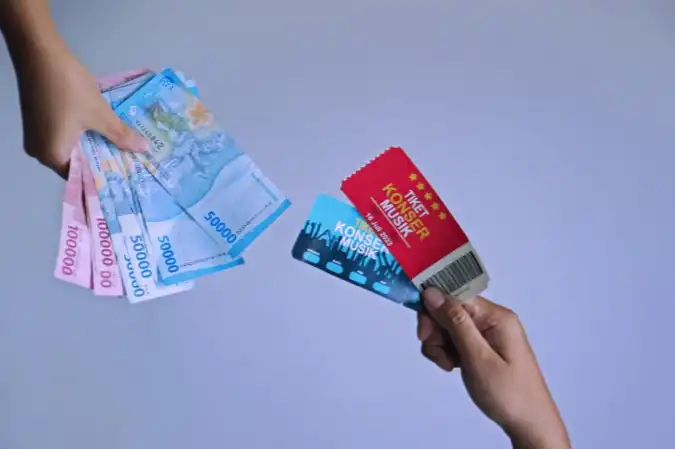 Dampak Doom Spending Bagi Finansial Anak Muda di Masa Depan