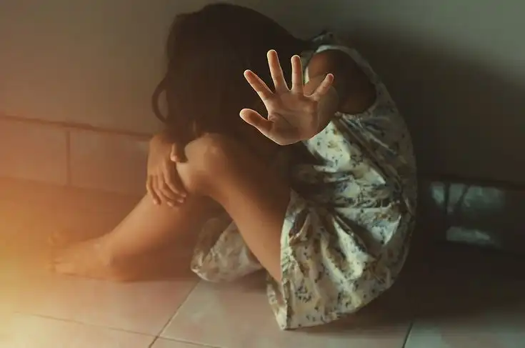 Hati-hati! 5 Kebiasaan Orang Tua Ini Diam-diam Merusak Kepercayaan Diri Anak