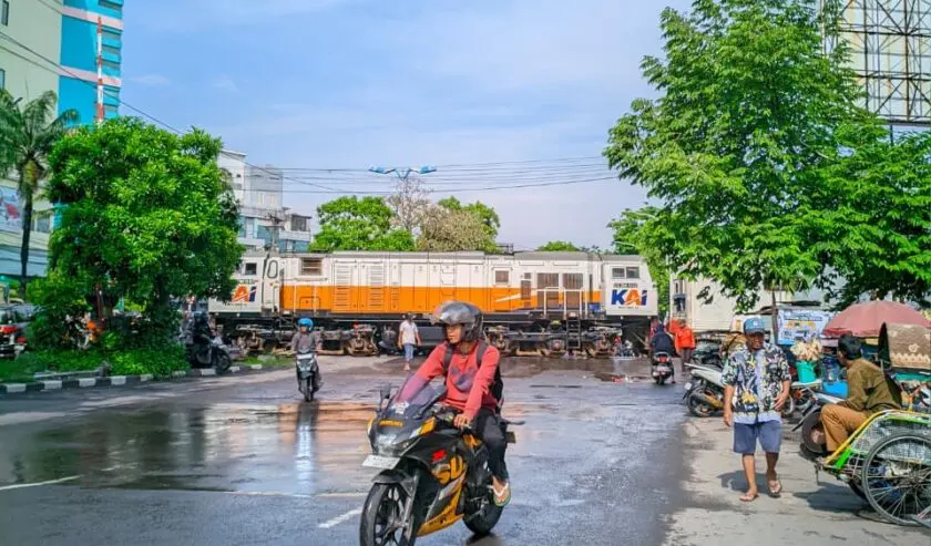 KA Barang Aksa Cargo Alami Anjlok di Surabaya, Empat Perjalanan Terhambat