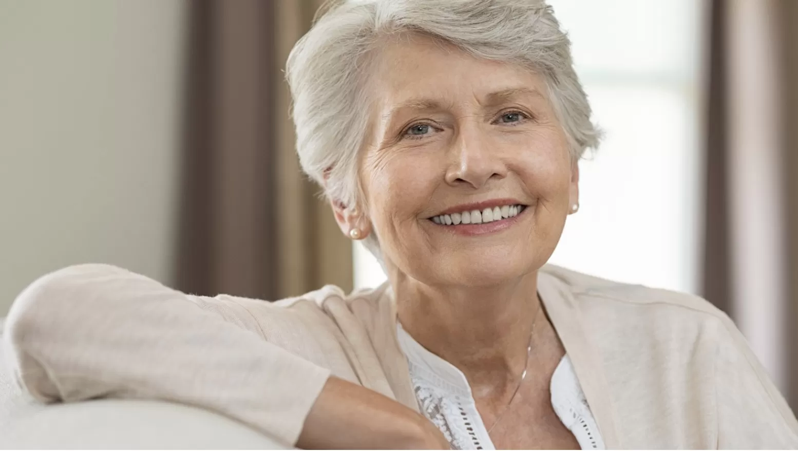 Rahasia Psikologis Menua dengan Bahagia Tanpa Sering Mengeluh di Usia 60 Tahun