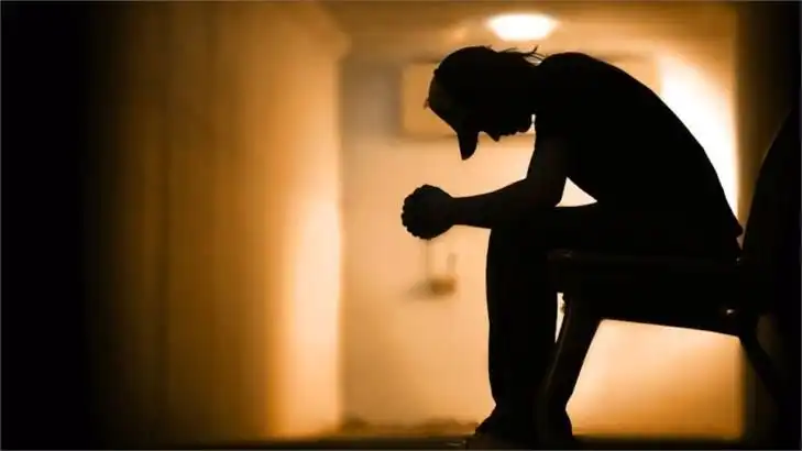 Tak Perlu Berbelit, Ini Etika Menyampaikan Kabar Buruk Secara Manusiawi dan Profesional