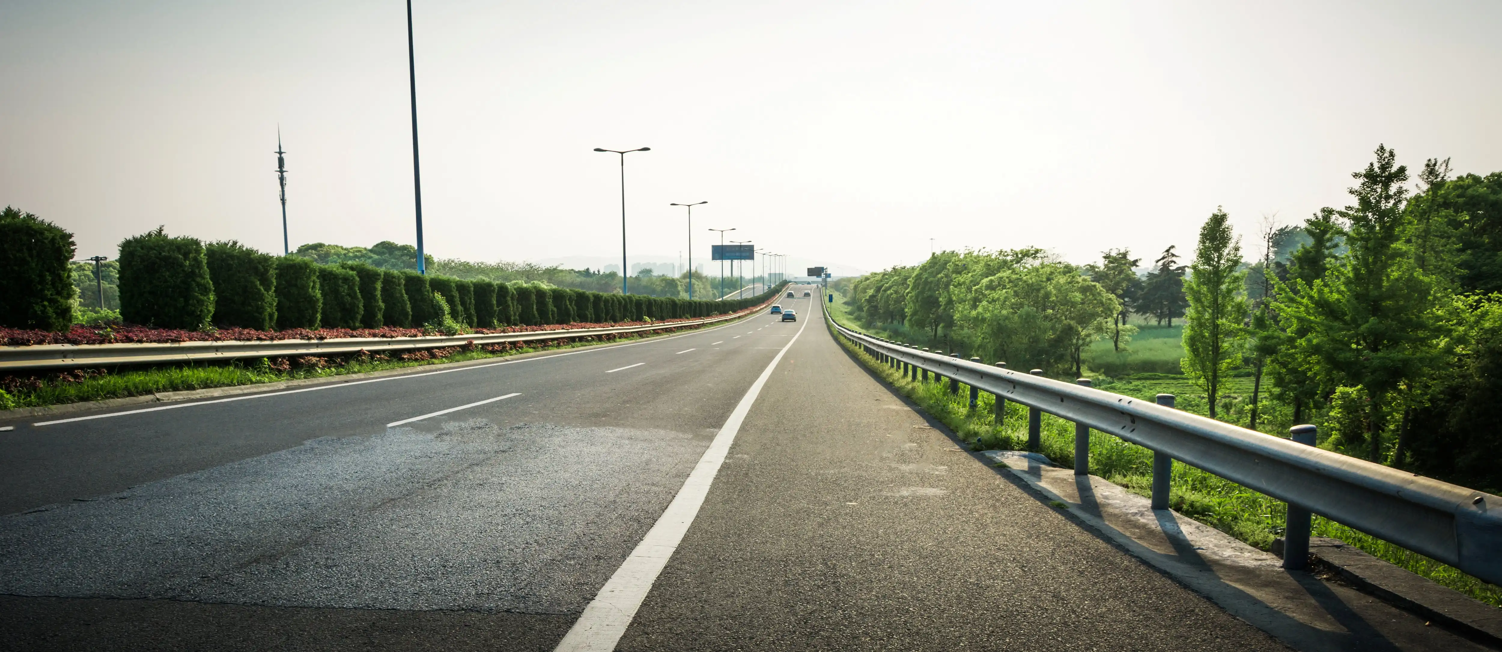 Menghindari Jebakan Maut di Balik Mulusnya Aspal Jalan Tol