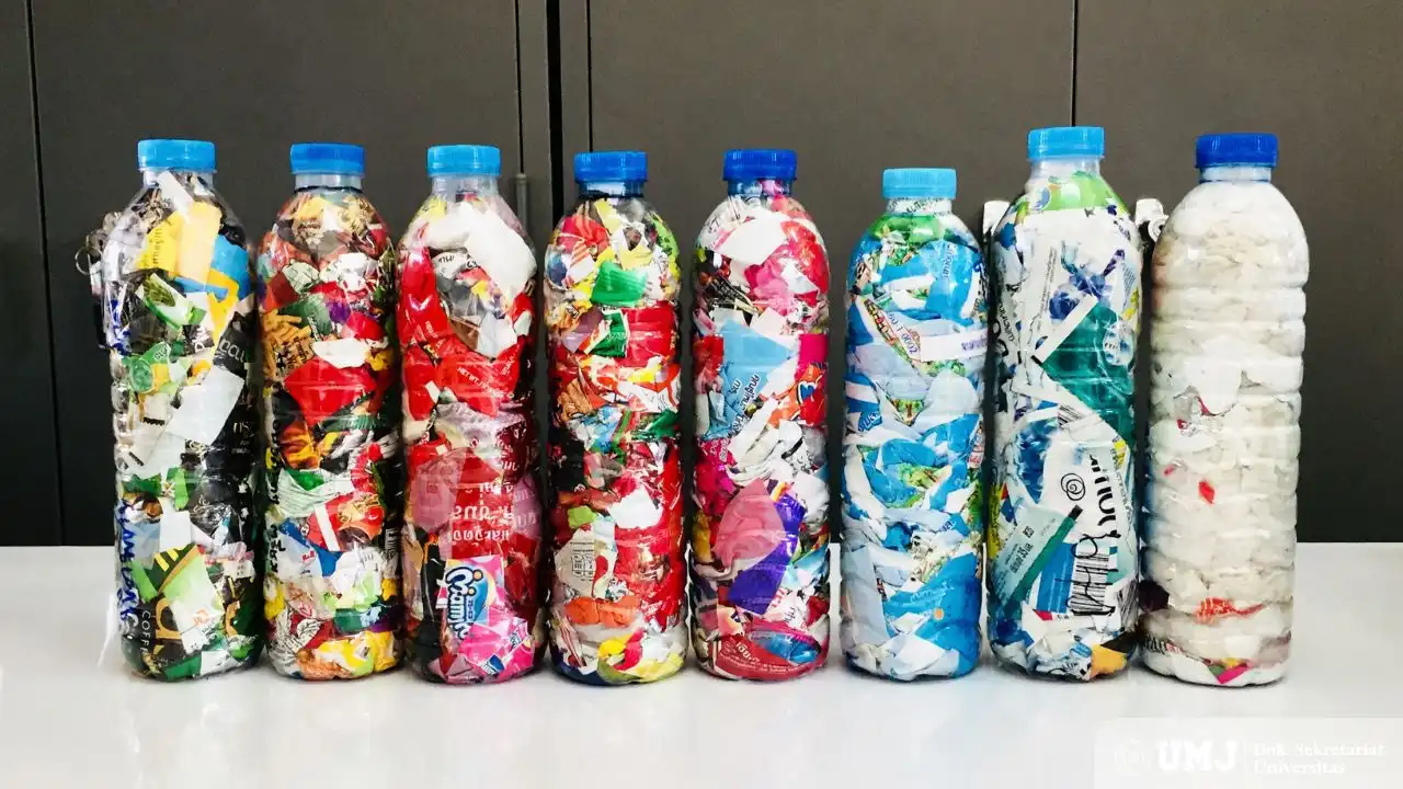 Solusi Cerdas Mengolah Sampah Plastik Hasil Plogging dengan Ecobrick