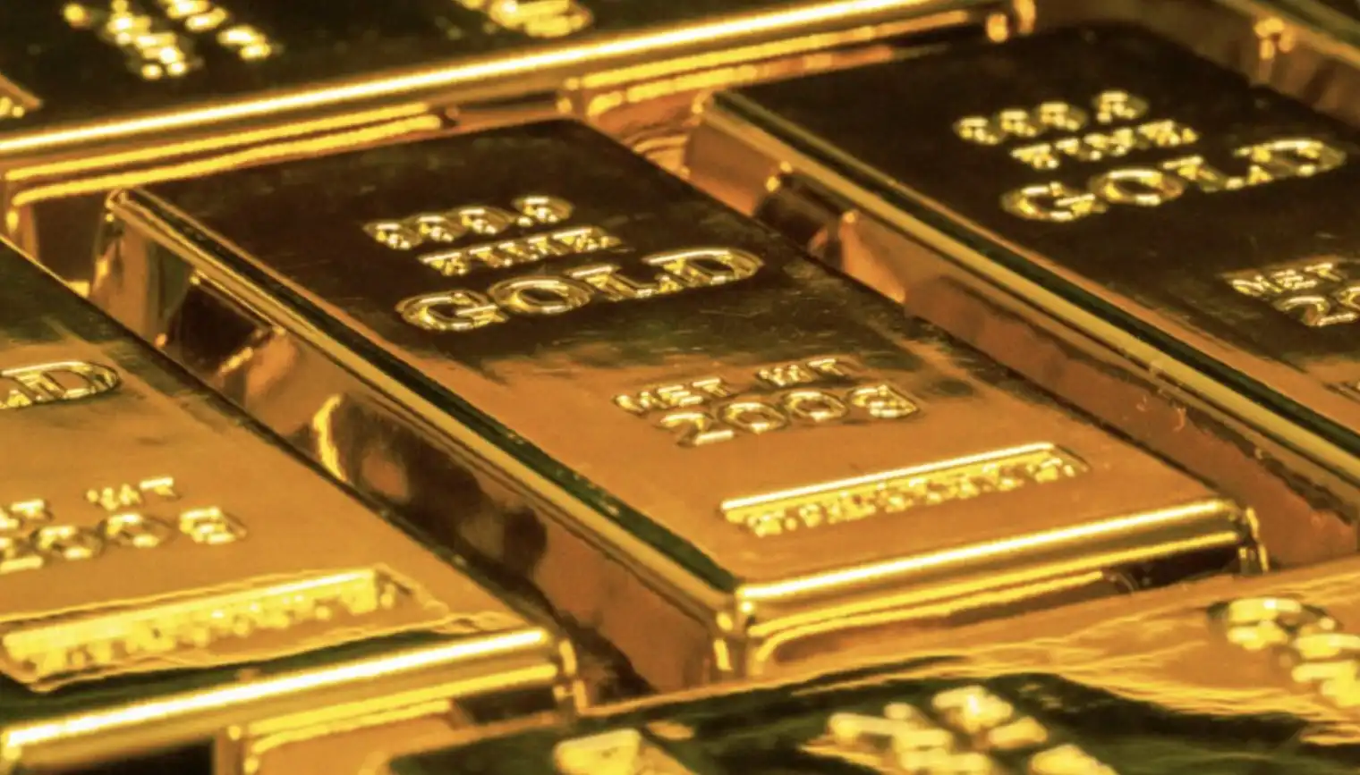 Prediksi Harga Emas Turun Tahun Depan, Logam Dasar Siap Naik Daun
