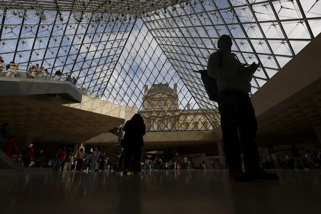 Update! Akhirnya Pencuri Museum Louvre Ditangkap!
