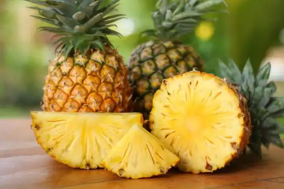 Nanas Terasa Gatal di Mulut? Ada Zat Alami yang Bekerja di Dalam Buah Ini