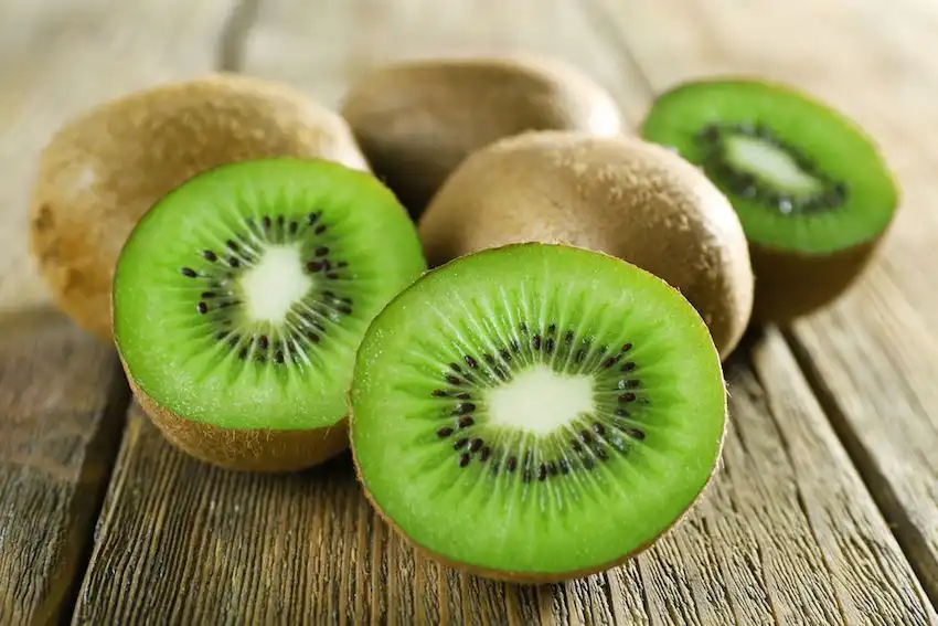 Bukan Cuma Rasanya, Ini Keunikan yang Membuat Buah Kiwi Berbeda dari Buah Lain