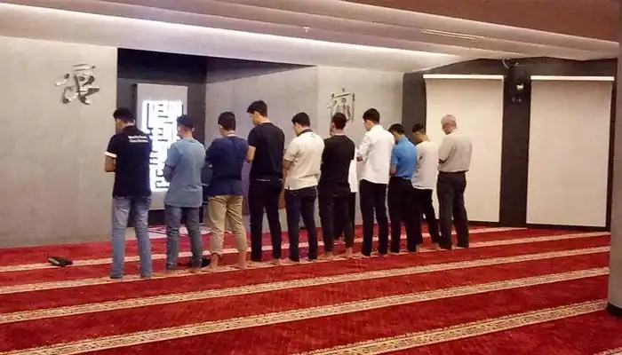 Bukan Sekadar Ibadah, Sholat Mengajarkan Banyak Hal dalam Kehidupan