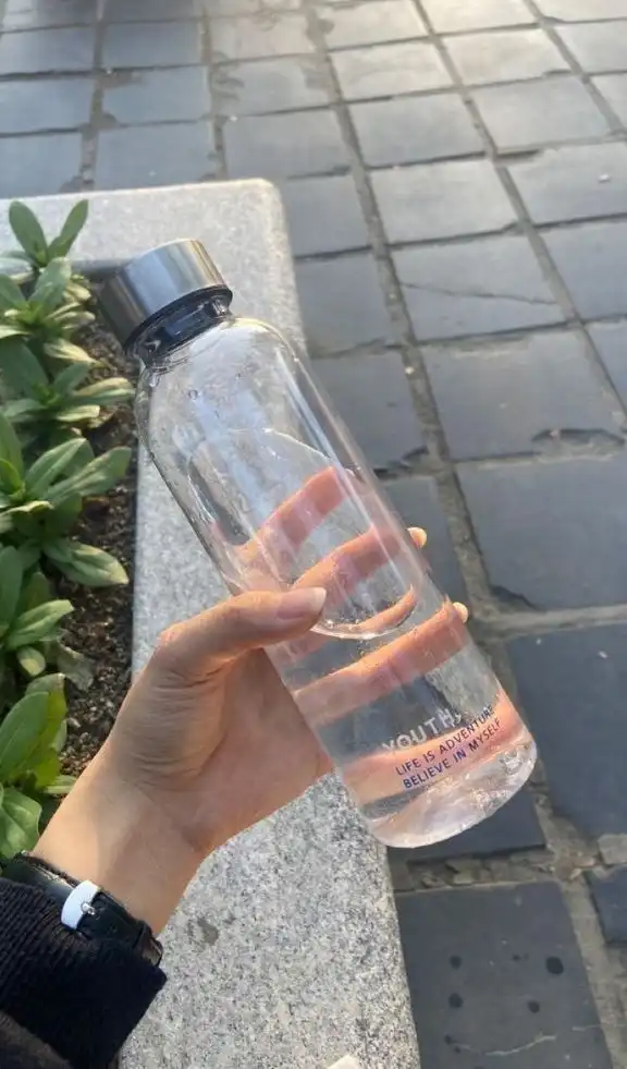 Cara Membersihkan Botol Minum Agar Bebas Bau