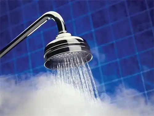 Apa yang Terjadi pada Tubuh Saat Mandi dengan Air Panas?