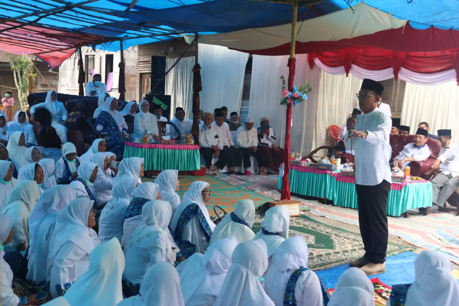 Gus Irawan Ajak Warga Saipar Dolok Hole Perangi Narkoba dan Rentenir, Dorong Pengajian Jadi Kekuatan Bangkitkan Ekonomi