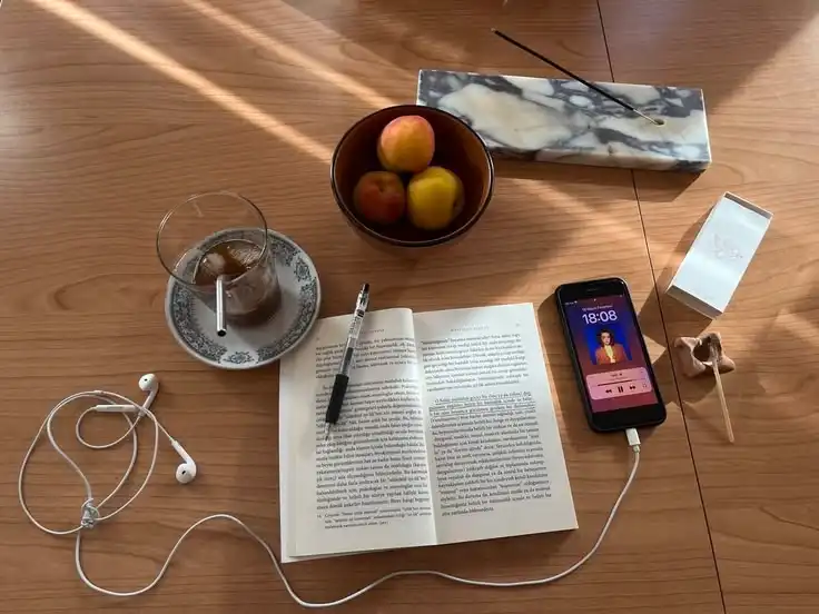 Fenomena "Me Time" di Tengah Kesibukan