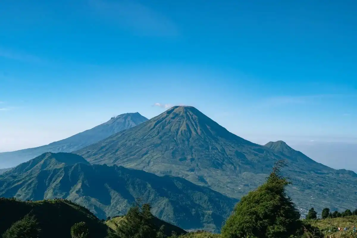 Mengapa Napas Terasa Lebih Berat Saat Mendaki Gunung? Ini Penjelasan tentang Oksigen di Ketinggian