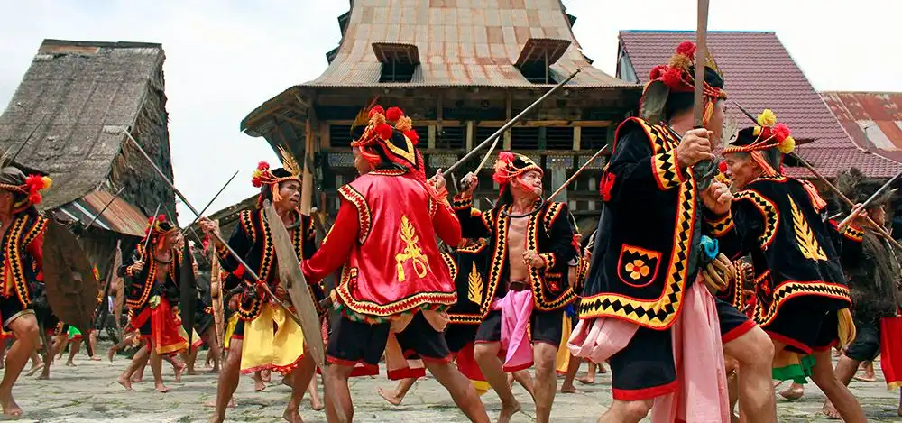 Kenapa Setiap Daerah Punya Tradisi yang Berbeda?