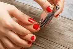 Mengapa Kuku Kaki Bisa Lebih Lama Panjang daripada Kuku Tangan?