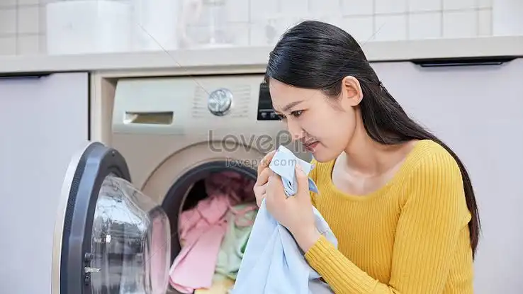 Asal Bau pada Baju Itu dari Mana? Fakta tentang Ketiak dan Lipatan Tubuh