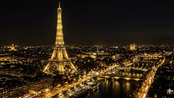 Paris Disebut Kota Romantis, Apa yang Membuat Kota Ini Begitu Istimewa?