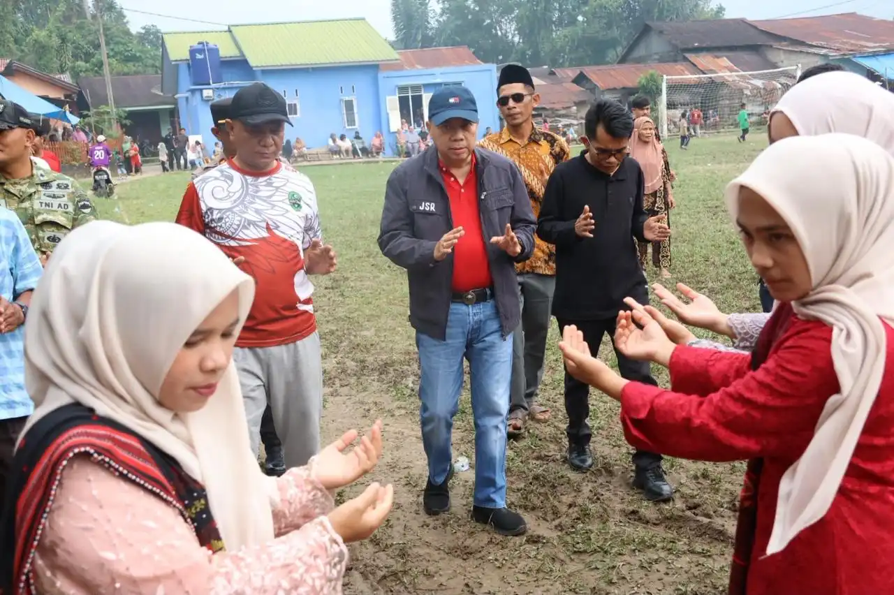 Wabup Jafar Tutup POSS Cup III Legend 2026, Aek Simotung A Legend Raih Juara Pertama