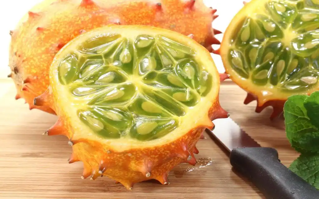 Mengenal Buah Unik Kiwano