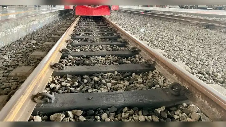 Batu Kerikil di Rel Kereta Api Bukan Sekadar Hiasan, Ini Fungsi Pentingnya
