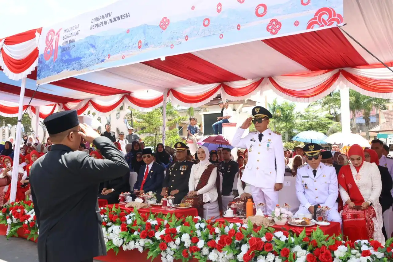 Pawai Deville dan Karnaval HUT ke-81 RI di Sipirok Meriah, Masyarakat Tumpah Ruah di Sepanjang Jalan