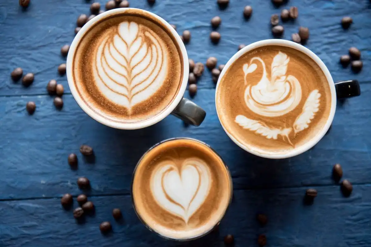 Mengapa Barista Bisa Membuat Gambar Hati di Atas Secangkir Latte?