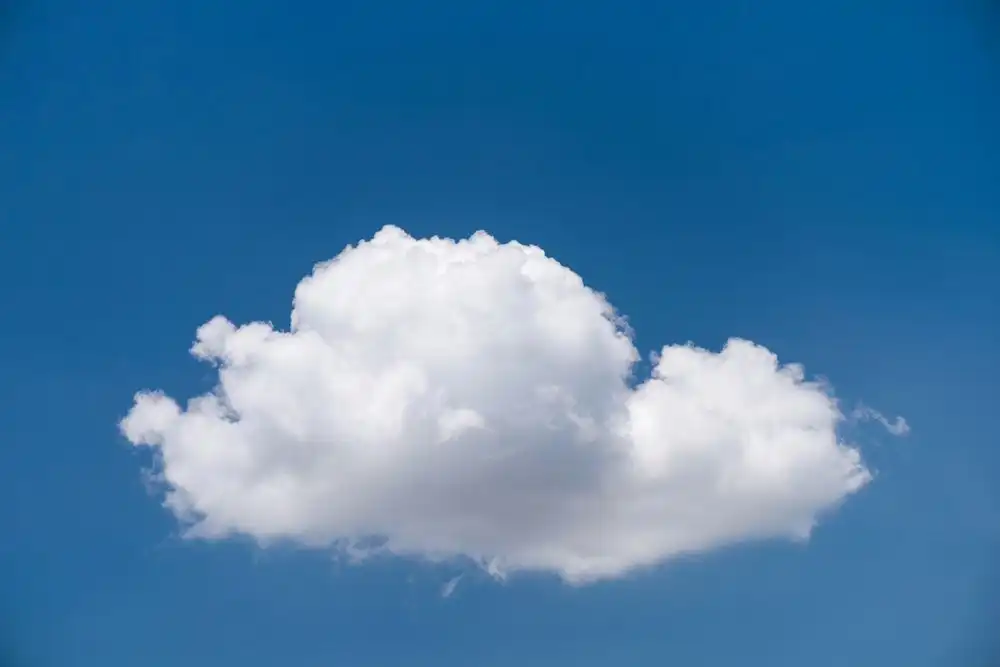 Bagaimana Awan Bisa Mengapung meski Mengandung Banyak Tetesan Air?