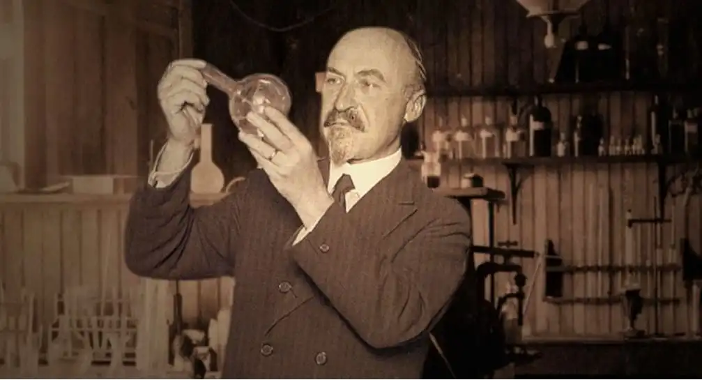 Leo Baekeland,Ilmuwan yang Menemukan Plastik Pertama di Dunia. 