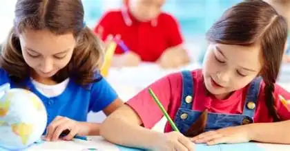 Mengapa Anak Lebih Mudah Mengingat Pengalaman daripada Hafalan?