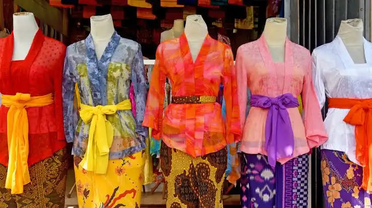 Mengenal Berbagai Jenis Kebaya yang Memiliki Ciri Khas Berbeda
