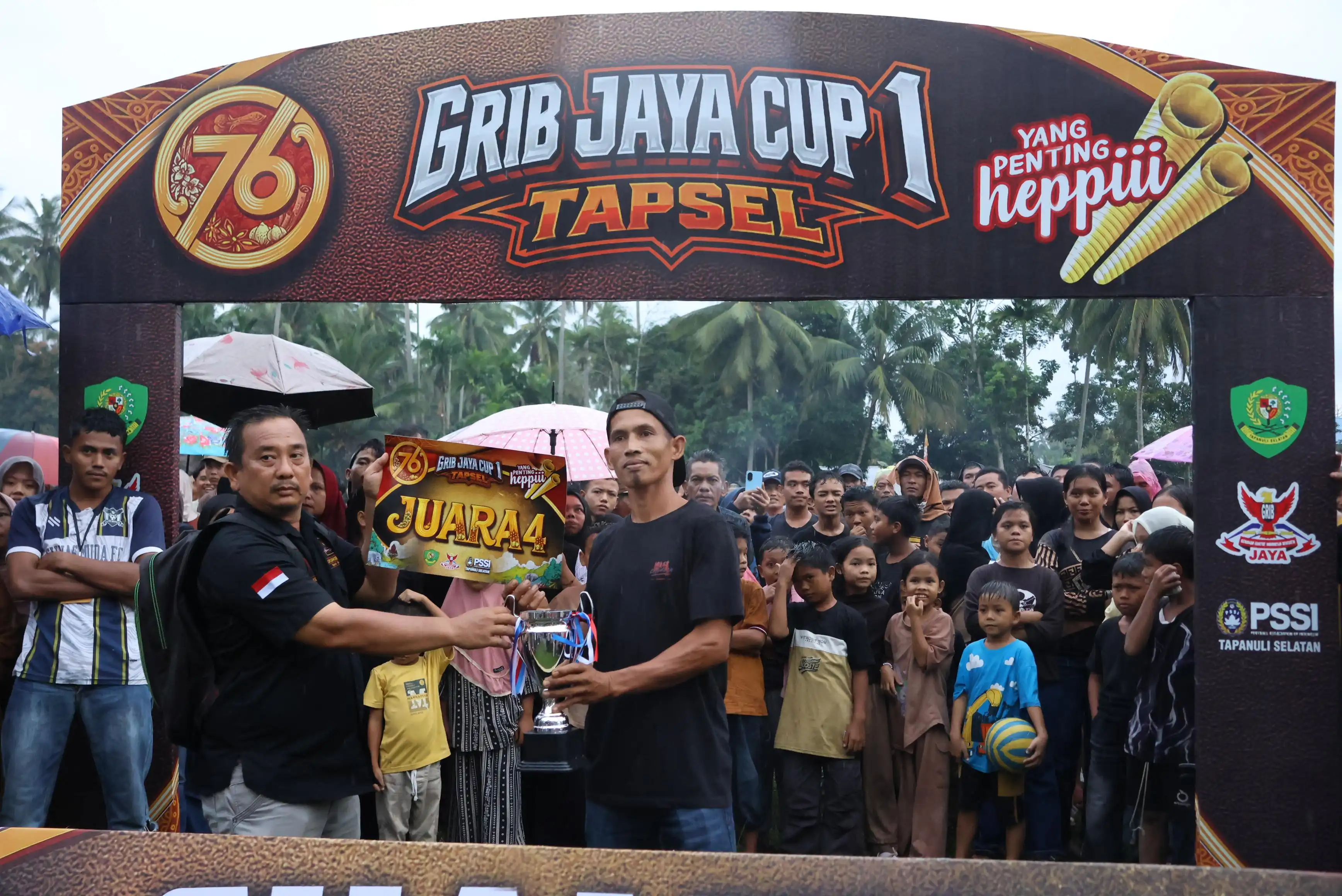 Bupati Tapsel Tutup GRIB Jaya Cup I, Dorong Kebangkitan Prestasi Sepak Bola Tabagsel