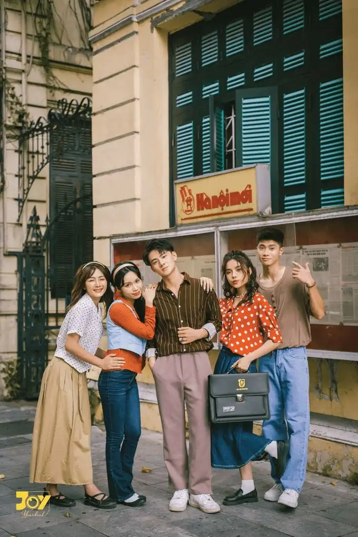 Mengapa Fashion Selalu Berubah dari Waktu ke Waktu? Ternyata Bukan Sekadar Soal Baju, Tapi Juga Soal Zaman dan Identitas