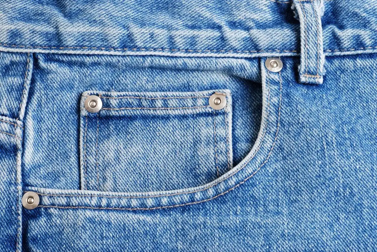 Saku Mini pada Celana Jeans Punya Sejarah yang Menarik